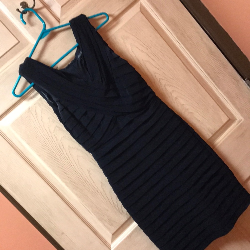 Black stunning dress by roulette